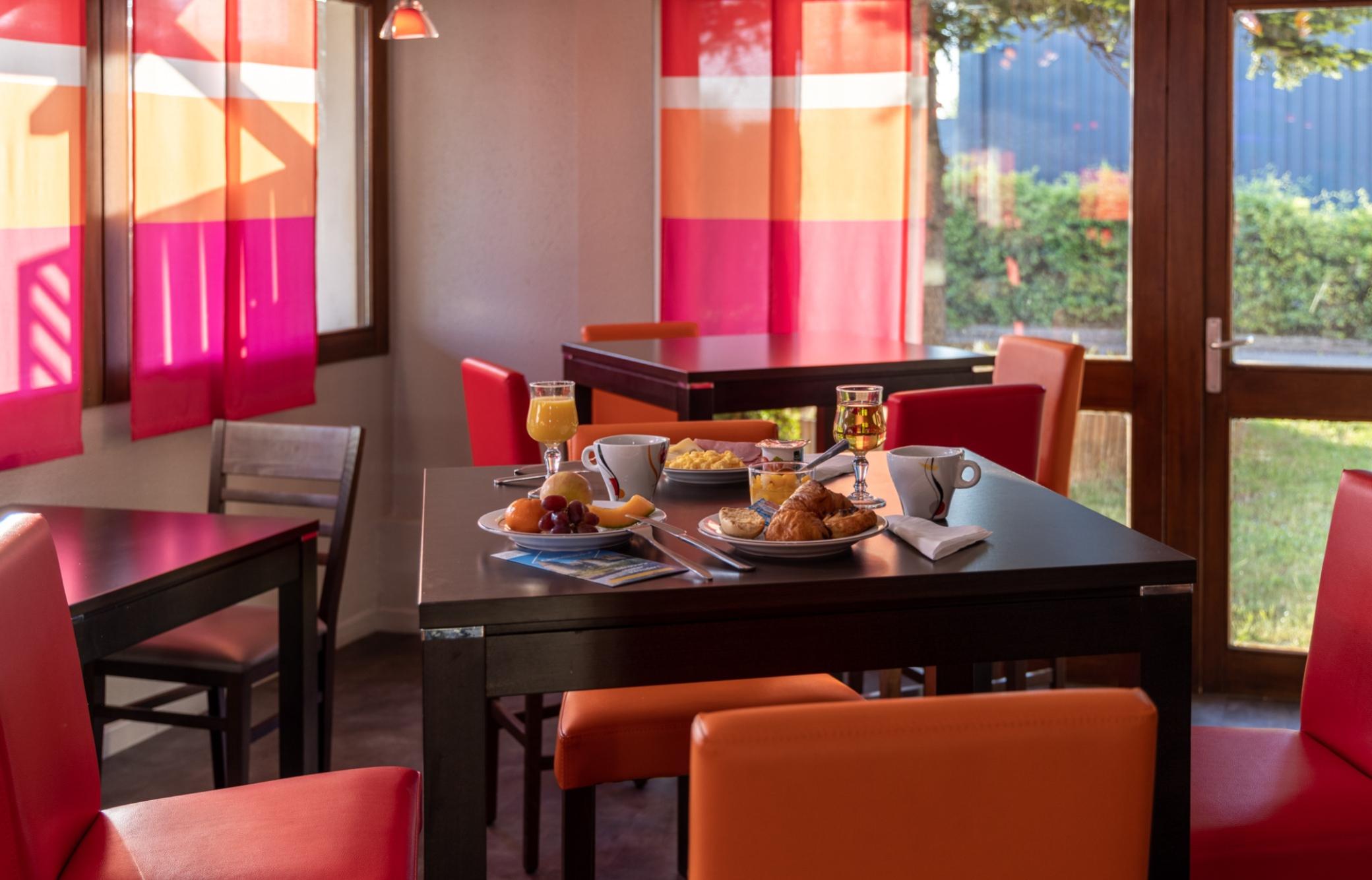 The Originals City, Hotel Macon Sud Chaintre Екстер'єр фото